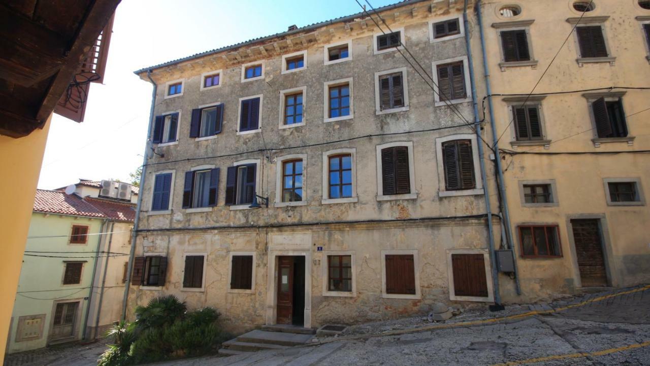 Studio Apartman Galerija Buzet Εξωτερικό φωτογραφία